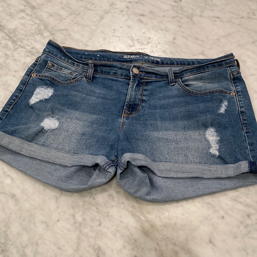 OLD NAVY Boyfriend shorts